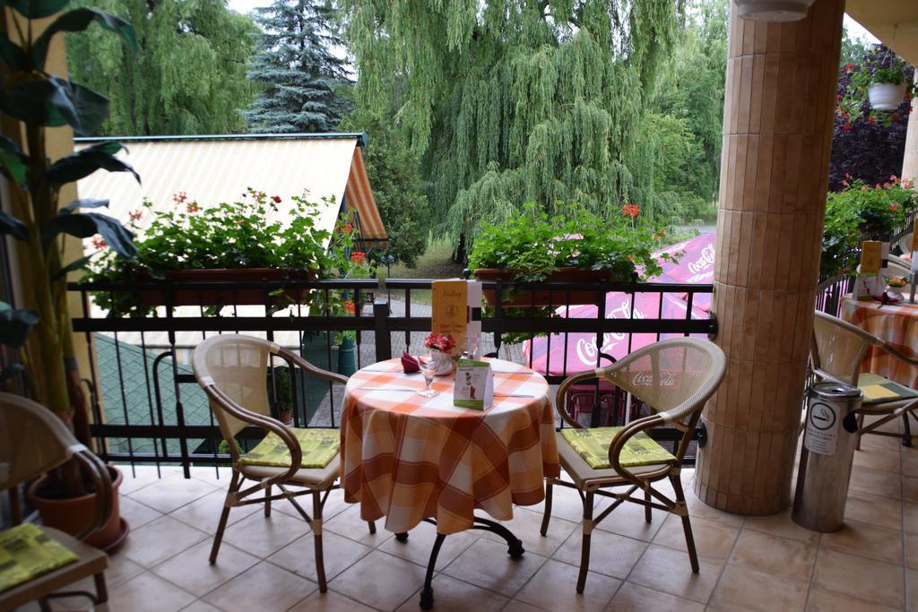 Hotel Lukacs Superior Kazincbarcika Dış mekan fotoğraf